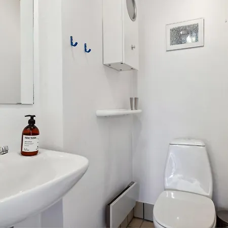 2 Bedroom In Juelsminde Sonderby (Midtjylland)