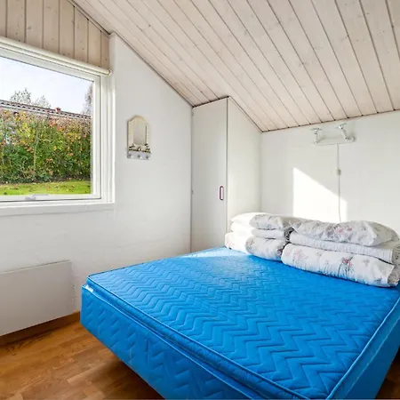 2 Bedroom In Juelsminde Sonderby (Midtjylland)