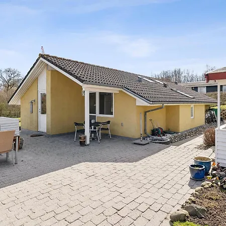 2 Bedroom In Juelsminde Casa de Férias Sonderby (Midtjylland)