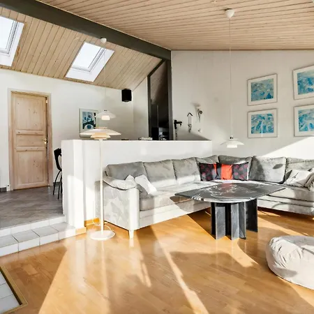 2 Bedroom In Juelsminde Sonderby (Midtjylland)