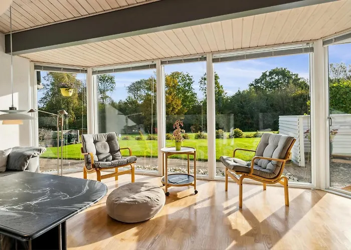 2 Bedroom In Juelsminde Дом отдыха *