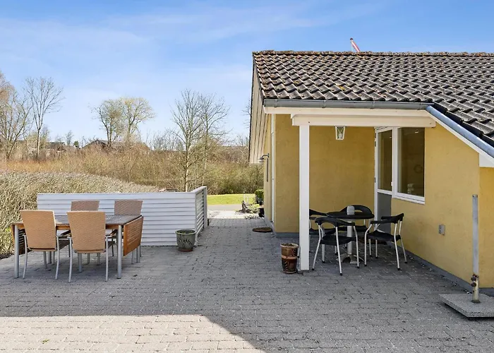 2 Bedroom In Juelsminde Дом отдыха Sonderby (Midtjylland)